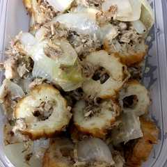 รูปของ 作り置き簡単！鯖水煮缶とちくわ炒め♪