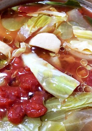鍋簡単!トマト缶で和風だしオイル鍋♪-レシピのメイン写真