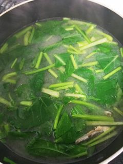 小松菜の味噌汁★煮干しでカルシウム摂取-レシピのメイン写真