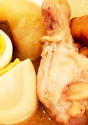 圧力鍋で☆手羽元と卵と野菜のみそ味煮物-レシピのメイン写真