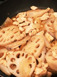 【調味料1つ!】レンコンの炒め煮-レシピのメイン写真
