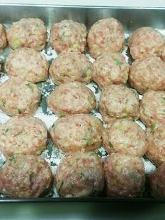鍋、スープ用肉団子の作り置き(冷凍保存)-レシピのメイン写真