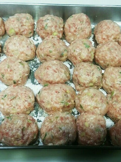 鍋、スープ用肉団子の作り置き(冷凍保存)-レシピのメイン写真