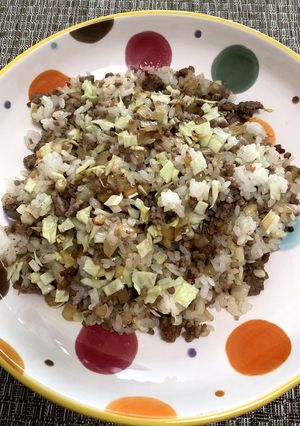 1人ご飯☆キャベツと挽き肉ライス-レシピのメイン写真