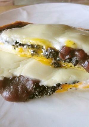 斬新！２分でごまあんチーズ卵パン-レシピのメイン写真
