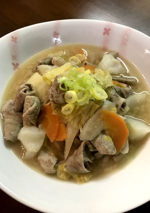 白菜と人参のやわらかモツ煮込み-レシピのメイン写真