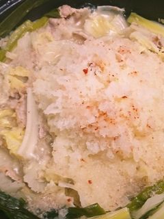 旨ウマ♪栄養満点!白菜豚肉もみじおろし鍋-レシピのメイン写真