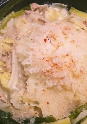 旨ウマ♪栄養満点!白菜豚肉もみじおろし鍋-レシピのメイン写真