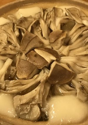 素朴・寄せ鍋●ぐるりキノコの鶏きのこ鍋-レシピのメイン写真