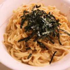 即席麺と玉子で命名！「カルボナラーメン」-レシピのメイン写真