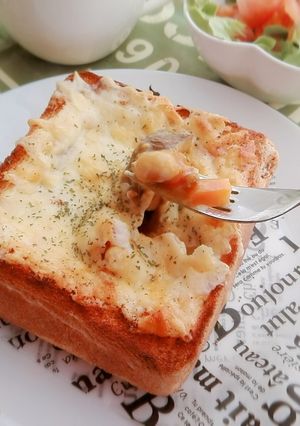 とろ～りチーズカレー　くりぬきトースト-レシピのメイン写真
