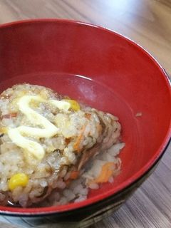 炊き込み御飯が余ったら!味噌マヨ茶漬け-レシピのメイン写真