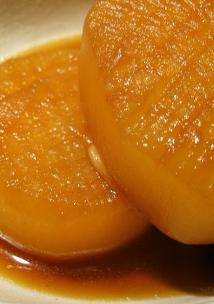 大根をカラメルブイヨンで煮ました-レシピのメイン写真