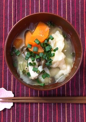 根菜たっぷり♡モチモチすいとん汁-レシピのメイン写真