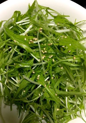 ビニール袋で簡単水菜のナムル風♪-レシピのメイン写真