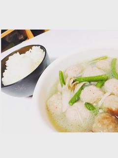 鶏団子とキノコのスープ-レシピのメイン写真