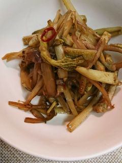 山ウドまるごときんぴら-レシピのメイン写真