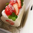 ふわふわ白いロールケーキ