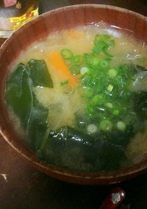 常備品で★玉ねぎとにんじんのお味噌汁-レシピのメイン写真