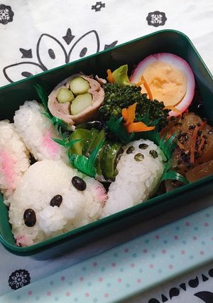 あれはお月様かなー？なウサちゃん弁当-レシピのメイン写真