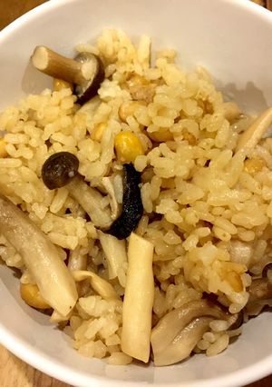 ★簡単★きのこと大豆の炊き込みご飯-レシピのメイン写真