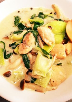 簡単！鶏胸肉と青梗菜のクリーム煮-レシピのメイン写真