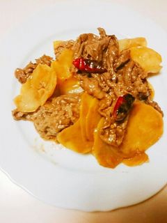 牛肉とジャガイモのオイスターソース炒め-レシピのメイン写真
