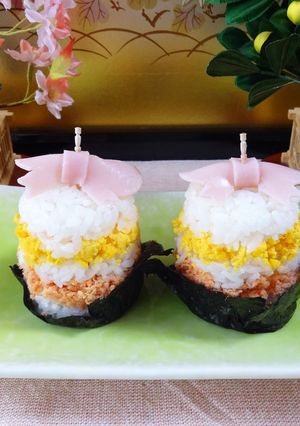 おにぎりケーキ【のりカップ＆リボンハム】-レシピのメイン写真