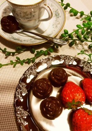 バレンタインに可愛い薔薇型ホットチョコ-レシピのメイン写真