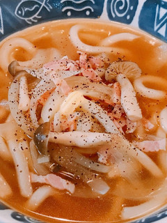 ベーコン玉ねぎ入り、コンソメスープうどん-レシピのメイン写真