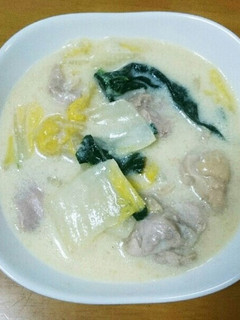 鶏肉と白菜のクリーム煮(豚こま肉でも)-レシピのメイン写真