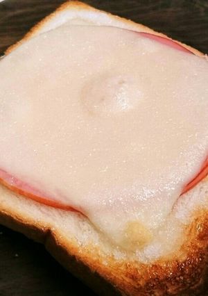 簡単朝食！ハムチーズシュガートースト-レシピのメイン写真