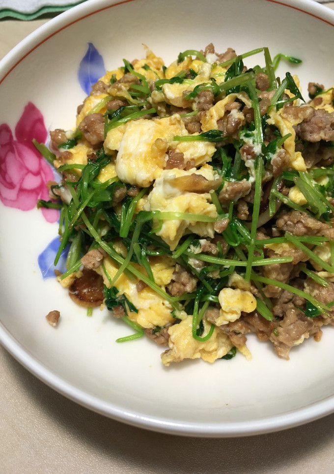 豆苗とひき肉のピリ辛炒め-レシピのメイン写真
