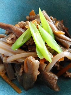 【新発田市の郷土料理】干しずいきの炒め煮-レシピのメイン写真