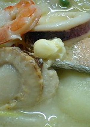 ** 魚貝たっぷり♪ 北海道みそバター鍋 **-レシピのメイン写真