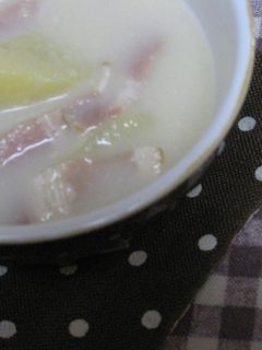 サツマイモの豆乳味噌スープ-レシピのメイン写真