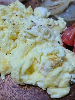 簡単にホテルの朝食☆スクランブルエッグ-レシピのメイン写真