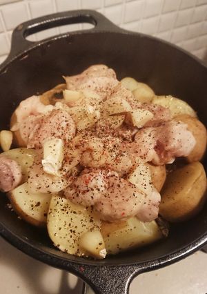鶏肉とジャガイモのロースト（ダッチ）-レシピのメイン写真