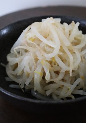 レンジ茹でもやしの白梅酢ドレッシングかけ-レシピのメイン写真