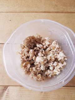 鶏そぼろ玉ねぎ入り-レシピのメイン写真