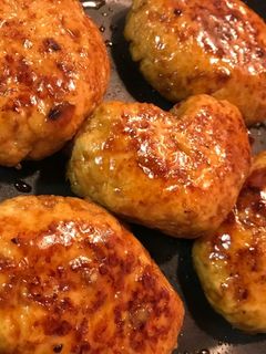 鶏ひき肉でヘルシー♥豆腐ハンバーグ-レシピのメイン写真