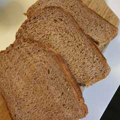 รูปของ ☆HBでゆで小豆食パン☆シンプルレシピ