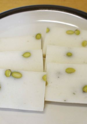 青肌大豆の風味と食感が◎ごろごろ豆もち-レシピのメイン写真
