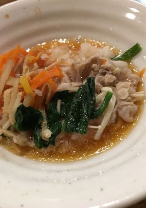 風邪ひいたなと思ったら食べる栄養満点なべ-レシピのメイン写真