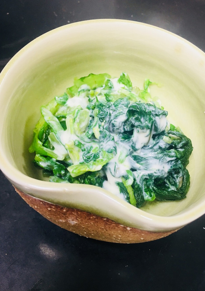 簡単♪春菊のごま塩酒粕ヨーグルト和え-レシピのメイン写真