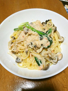 鮭フレークで作るクリームパスタ-レシピのメイン写真