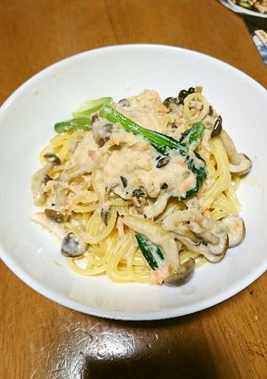 鮭フレークで作るクリームパスタ-レシピのメイン写真