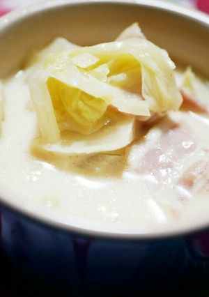 白菜とベーコンの豆乳スープ-レシピのメイン写真