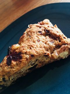 焼くまで10分 レーズンナッツスコーン-レシピのメイン写真