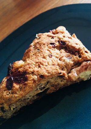 焼くまで10分 レーズンナッツスコーン-レシピのメイン写真